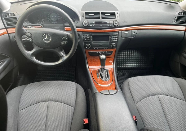 Mercedes-Benz Klasa E cena 12000 przebieg: 360000, rok produkcji 2006 z Koszalin małe 79